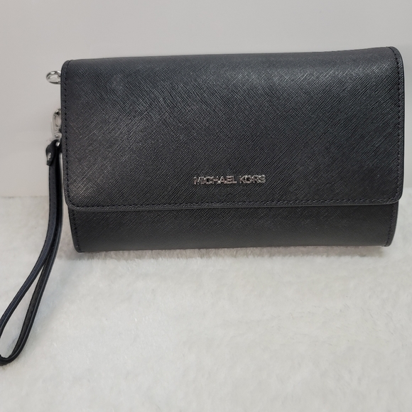 MK 3n1 clutch, wristlet xbody bag in taupe &black - Picture 7 of 11